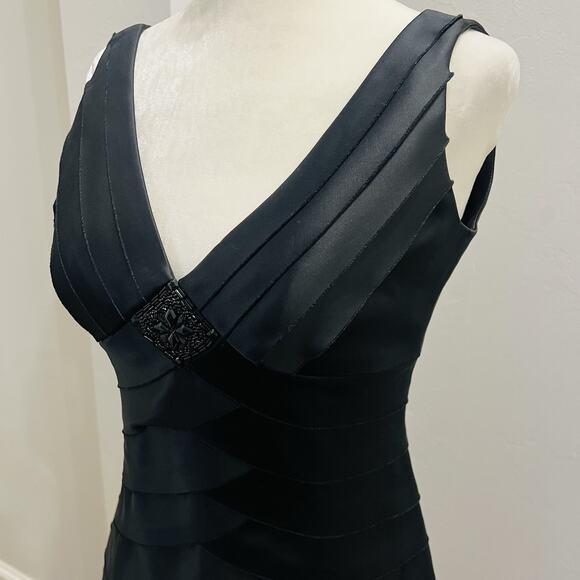 Jones New York Black Tiered Dress Pendent Petite Size 4 (A0126) - Picture 3 of 9